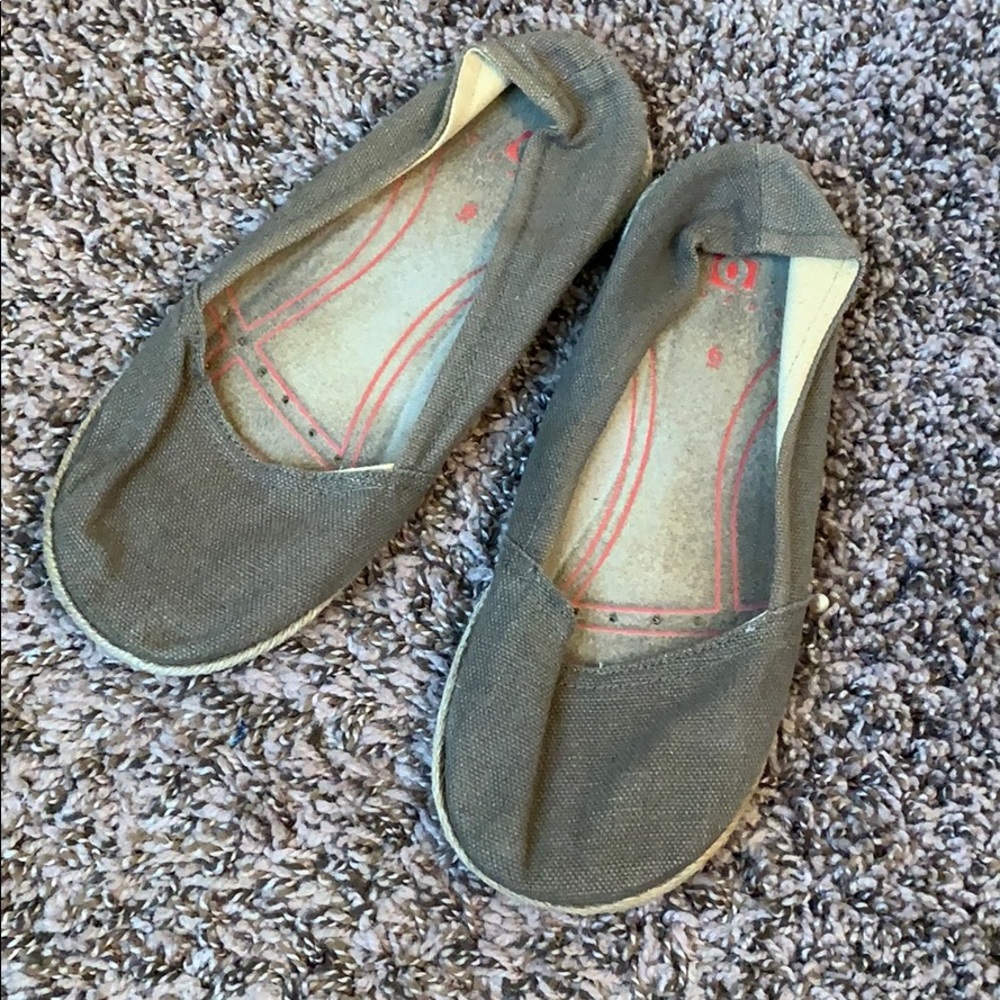 Fabric flats